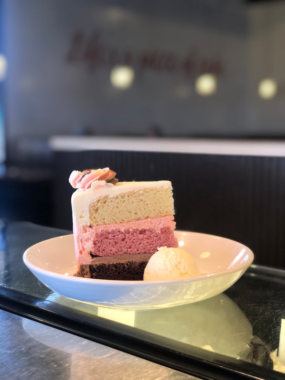 Neapolitan Cake |  slice